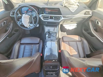 Zdjęcie 8 z 12 samochodu: 2019 BMW 330I VIN:WBA5R1C52KAK09162 - miniatura