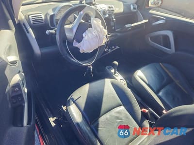 Zdjęcie 8 z 12 samochodu: 2008 SMART FORTWO PURE VIN:WMEEJ31X38K130792 - miniatura