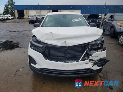 Piąte zdjęcie samochodu w środku: 2022 CHEVROLET EQUINOX LS VIN:2GNAXHEV0N6132832 - miniatura