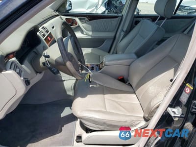 Zdjęcie 7 z 12 samochodu: 2001 MERCEDES-BENZ E 430 VIN:WDBJF70J31X049267 - miniatura