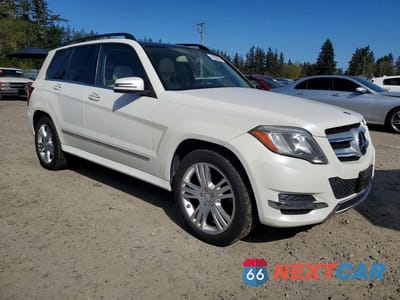 Czwarte zdjęcie samochodu z boku: 2014 MERCEDES-BENZ GLK 350 4MATIC VIN:WDCGG8JB4EG315157 - miniatura