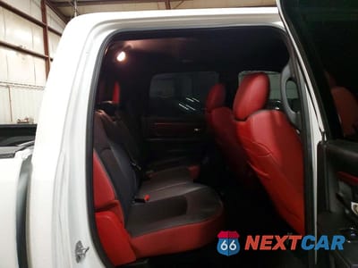 Zdjęcie 10 z 12 samochodu: 2015 RAM 1500 REBEL VIN:1C6RR7YTXFS754290 - miniatura