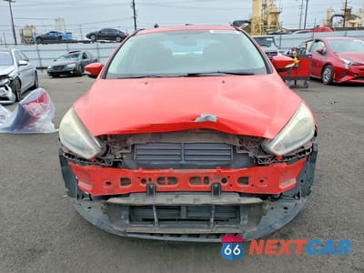 Piąte zdjęcie samochodu w środku: 2016 FORD FOCUS SE VIN:1FADP3F26GL205845 - miniatura