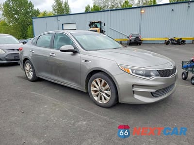 Czwarte zdjęcie samochodu z boku: 2017 KIA OPTIMA LX VIN:5XXGT4L3XHG162795 - miniatura