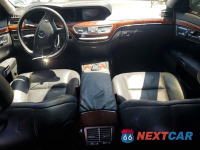 Zdjęcie 8 z 12 samochodu: 2008 MERCEDES-BENZ S 550 VIN:WDDNG71X48A188491 - miniatura