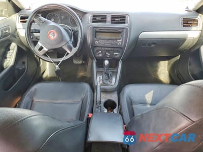 Zdjęcie 8 z 12 samochodu: 2013 VOLKSWAGEN JETTA SE VIN:3VWDP7AJ1DM352405 - miniatura