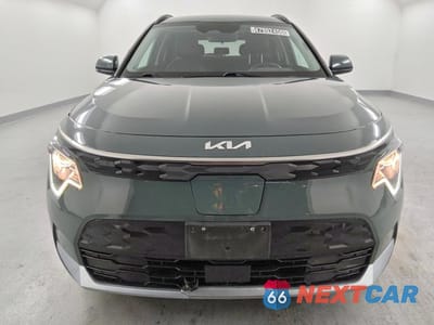 Piąte zdjęcie samochodu w środku: 2023 KIA NIRO EV WIND VIN:KNDCR3L1XP5036218 - miniatura