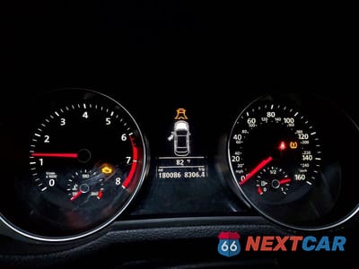 Zdjęcie 9 z 12 samochodu: 2016 VOLKSWAGEN PASSAT VIN:1VWBT7A35GC068754 - miniatura