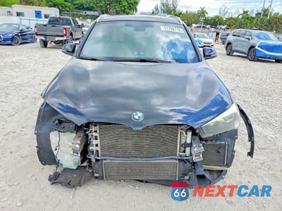 Piąte zdjęcie samochodu w środku: 2018 BMW X1 SDRIVE28I VIN:WBXHU7C39J5L07826 - miniatura