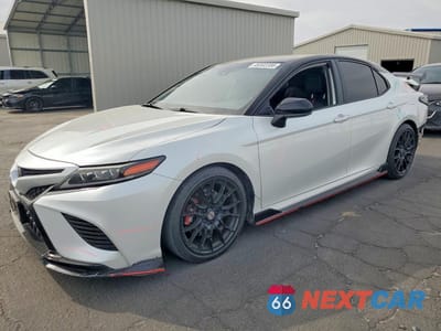 2020 TOYOTA CAMRY TRD 4T1NZ1AK0LU041030 - główne zdjęcie licytacji z USA - miniatura