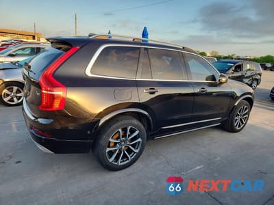 Trzecie zdjęcie samochodu z tyłu: 2017 VOLVO XC90 T6 VIN:YV4A22PK1H1119034 - miniatura