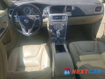 Zdjęcie 8 z 11 samochodu: 2013 VOLVO S60 T5 VIN:YV1612FHXD2176249 - miniatura