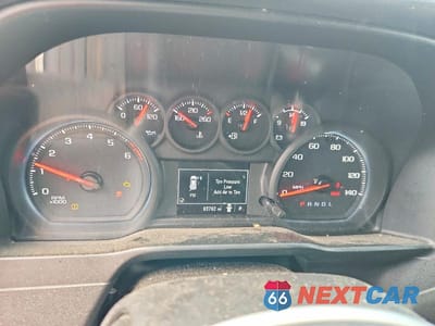 Zdjęcie 9 z 13 samochodu: 2021 CHEVROLET SILVERADO C1500 VIN:3GCNWAEH2MG184531 - miniatura