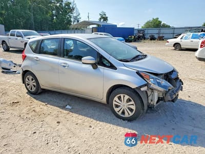 Czwarte zdjęcie samochodu z boku: 2017 NISSAN VERSA NOTE SV VIN:3N1CE2CP7HL352433 - miniatura