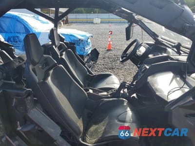 Piąte zdjęcie samochodu w środku: 2024 CAN-AM MAVERICK X3 UTILITY VEHICLE VIN:3JBVEAV48RE000070 - miniatura