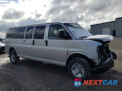Czwarte zdjęcie samochodu z boku: 2025 CHEVROLET EXPRESS G3500 LS VIN:1GAZGNFP1S1262331 - miniatura