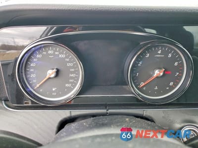 Zdjęcie 9 z 12 samochodu: 2017 MERCEDES-BENZ E 300 4MATIC VIN:WDDZF4KB7HA131935 - miniatura