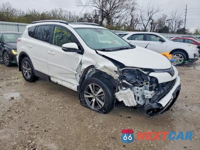 Czwarte zdjęcie samochodu z boku: 2017 TOYOTA RAV4 XLE VIN:JTMRFREV5HJ173551 - miniatura