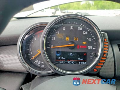 Zdjęcie 9 z 12 samochodu: 2017 MINI COOPER VIN:WMWXP5C51H2D16506 - miniatura