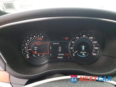 Zdjęcie 9 z 12 samochodu: 2017 LINCOLN MKC RESERVE VIN:5LMTJ3DHXHUL21245 - miniatura