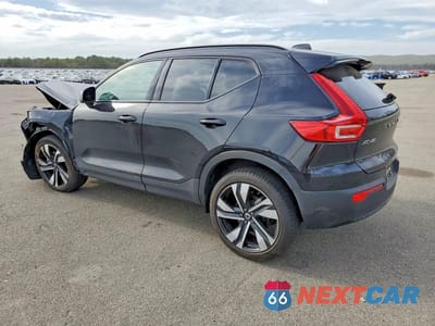 Drugie zdjęcie samochodu z przodu: 2024 VOLVO XC40 PLUS VIN:YV4L12UL5R2298179 - miniatura