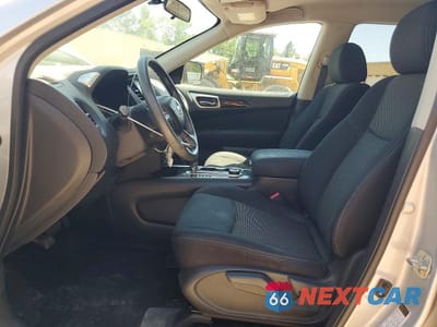 Zdjęcie 7 z 13 samochodu: 2017 NISSAN PATHFINDER S VIN:5N1DR2MMXHC910454 - miniatura