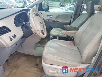 Zdjęcie 7 z 13 samochodu: 2013 TOYOTA SIENNA XLE 8-PASSENGER VIN:5TDYK3DC5DS323062 - miniatura