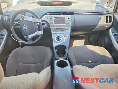 Zdjęcie 8 z 12 samochodu: 2014 TOYOTA PRIUS THREE VIN:JTDKN3DU3E0365076 - miniatura