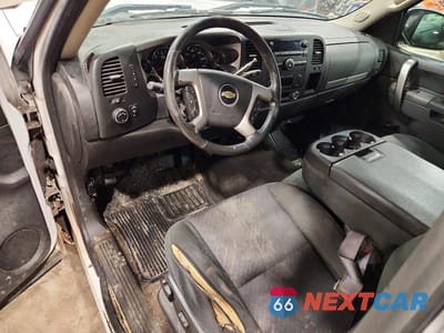 Zdjęcie 8 z 11 samochodu: 2012 CHEVROLET SILVERADO K1500 LT VIN:1GCRKSE79CZ128076 - miniatura