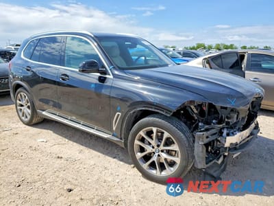 Czwarte zdjęcie samochodu z boku: 2022 BMW X5 XDRIVE40I VIN:5UXCR6C01N9M90662 - miniatura