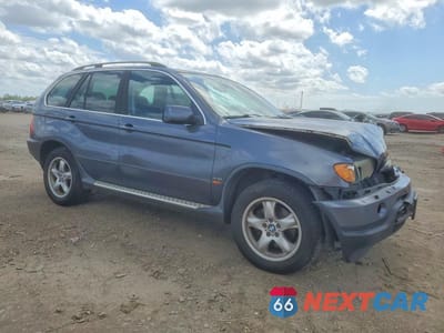 Czwarte zdjęcie samochodu z boku: 2003 BMW X5 4.4I VIN:5UXFB33573LH42767 - miniatura