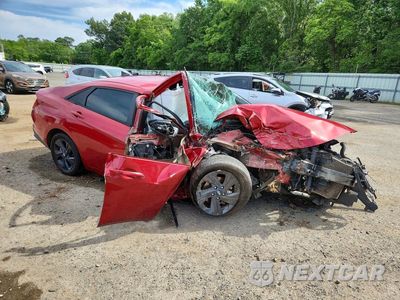 Czwarte zdjęcie samochodu z boku: 2022 HYUNDAI ELANTRA SEL VIN:KMHLM4AG1NU334330 - miniatura