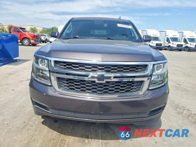 Piąte zdjęcie samochodu w środku: 2018 CHEVROLET TAHOE C1500 LT VIN:1GNSCBKC0JR111803 - miniatura