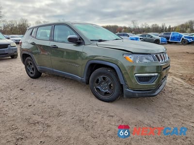 Czwarte zdjęcie samochodu z boku: 2021 JEEP COMPASS SPORT VIN:3C4NJCAB9MT576957 - miniatura