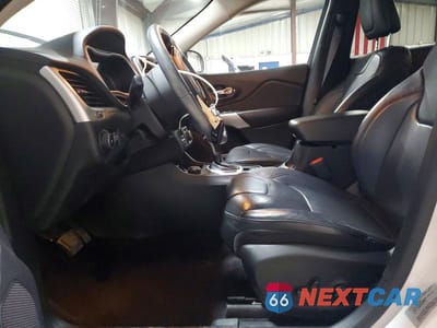 Zdjęcie 7 z 13 samochodu: 2017 JEEP CHEROKEE OVERLAND VIN:1C4PJMJS6HW509067 - miniatura