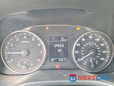 Zdjęcie 9 z 12 samochodu: 2017 HYUNDAI ELANTRA SE VIN:5NPD74LF7HH185845 - miniatura