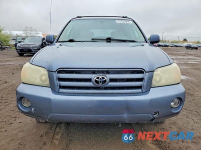 Piąte zdjęcie samochodu w środku: 2004 TOYOTA HIGHLANDER BASE VIN:JTEEP21A840019207 - miniatura