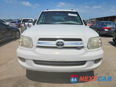 Piąte zdjęcie samochodu w środku: 2005 TOYOTA SEQUOIA SR5 VIN:5TDZT34A75S240735 - miniatura