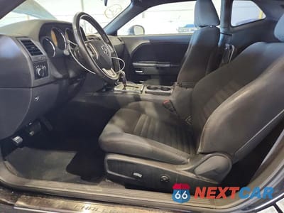 Zdjęcie 7 z 12 samochodu: 2014 DODGE CHALLENGER SXT VIN:2C3CDYAG5EH238672 - miniatura