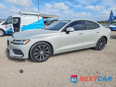 2021 VOLVO S60 T5 MOMENTUM 7JR102FK1MG096969 - główne zdjęcie licytacji z USA - miniatura
