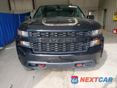 Piąte zdjęcie samochodu w środku: 2021 CHEVROLET SILVERADO K1500 TRAIL BOSS CUSTOM VIN:3GCPYCEL5MG479402 - miniatura