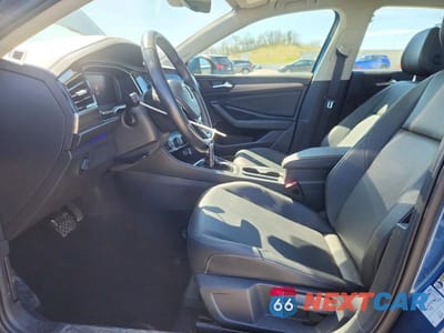 Zdjęcie 7 z 12 samochodu: 2019 VOLKSWAGEN JETTA SEL VIN:3VWEB7BU9KM192525 - miniatura