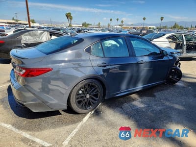 Trzecie zdjęcie samochodu z tyłu: 2026 TOYOTA CAMRY SE VIN:4T1DAACK3TU694273 - miniatura