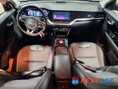 Zdjęcie 8 z 13 samochodu: 2022 KIA NIRO EV EX VIN:KNDCC3LG7N5150535 - miniatura