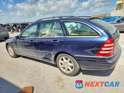 Drugie zdjęcie samochodu z przodu: 2004 MERCEDES-BENZ C 240 SPORTWAGON 4MATIC VIN:WDBRH81J54F452372 - miniatura