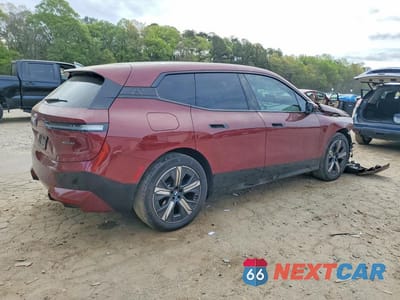 Trzecie zdjęcie samochodu z tyłu: 2025 BMW IX XDRIVE50 VIN:WB523CF02SCS14106 - miniatura