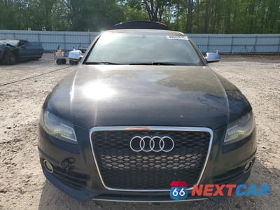 Piąte zdjęcie samochodu w środku: 2011 AUDI S4 PREMIUM VIN:WAUHGCFLXBA123932 - miniatura