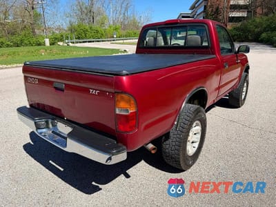 Czwarte zdjęcie samochodu z boku: 1999 TOYOTA TACOMA BASE VIN:4TAPM62N6XZ488774 - miniatura