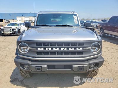 Piąte zdjęcie samochodu w środku: 2024 FORD BRONCO BLACK DIAMOND VIN:1FMDE1BH0RLA65658 - miniatura