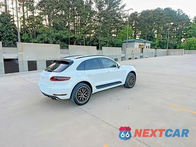 Czwarte zdjęcie samochodu z boku: 2015 PORSCHE MACAN S VIN:WP1AB2A54FLB65950 - miniatura